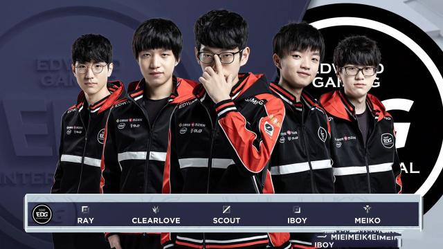 为国家队献 为国家队献